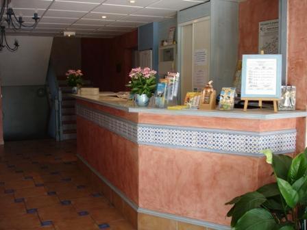 Les Mimosas Otel Lunel  Dış mekan fotoğraf