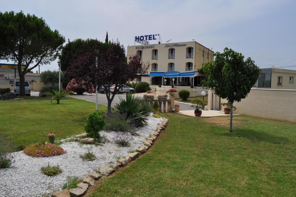 Les Mimosas Otel Lunel  Dış mekan fotoğraf