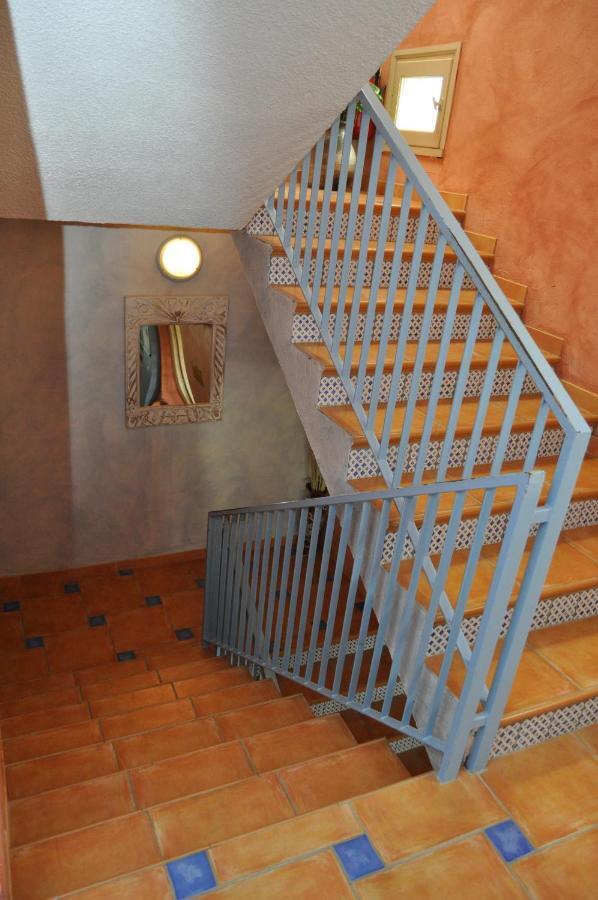Les Mimosas Otel Lunel  Dış mekan fotoğraf